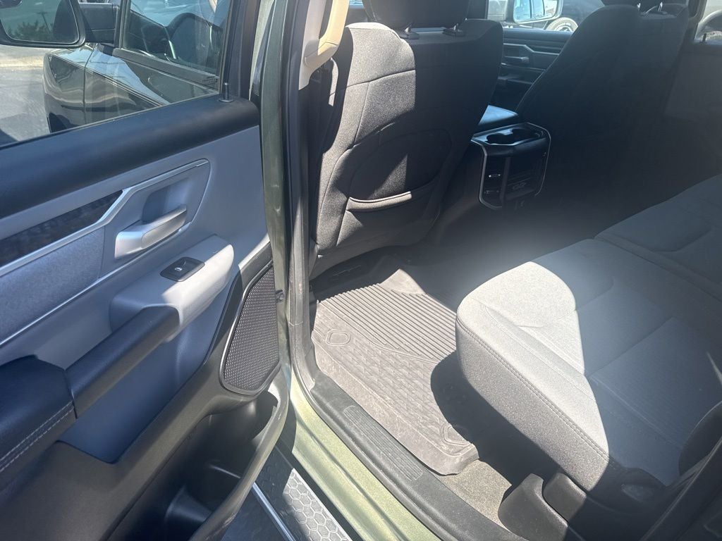 2020 RAM 1500 Big Horn Crew Cab 4x4 5'7' Box