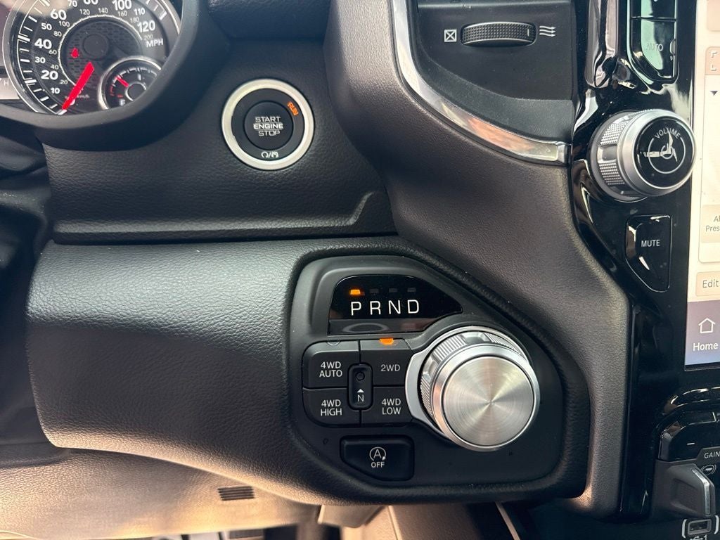 2025 RAM 1500 Laramie Crew Cab 4x4 5'7' Box