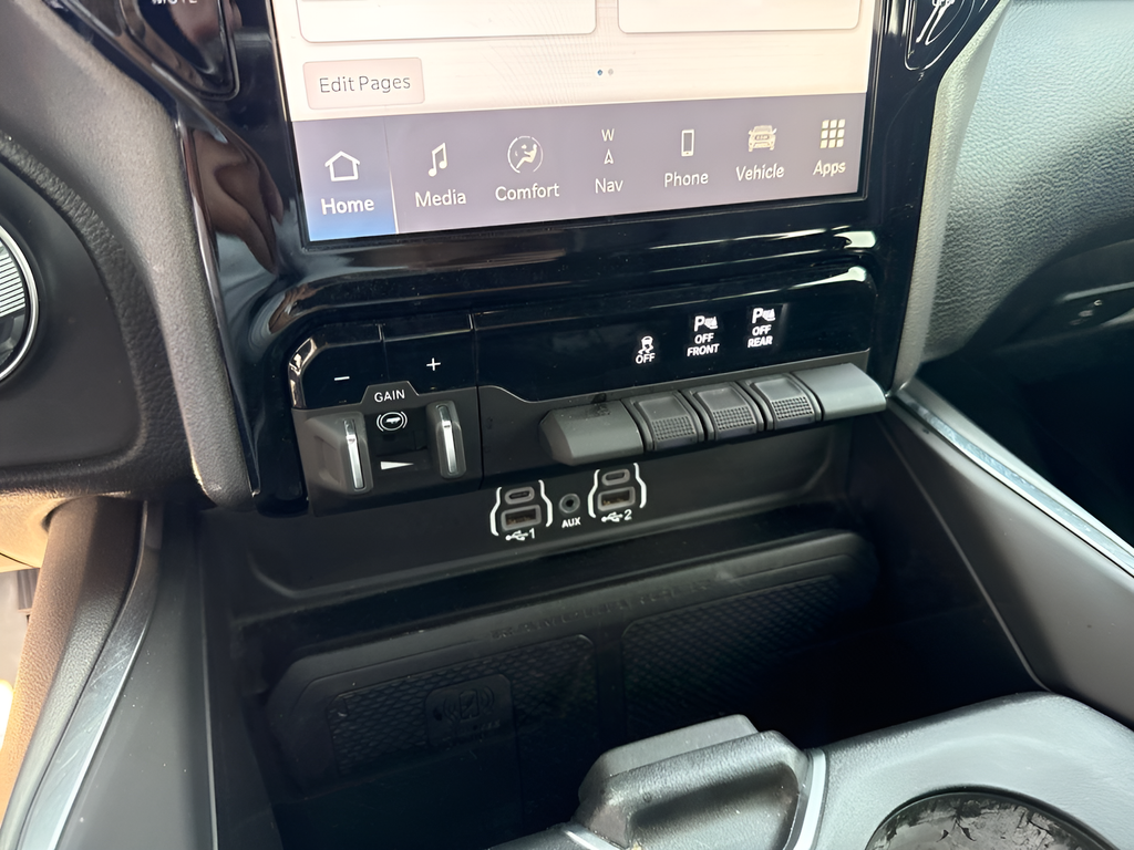 2025 RAM 1500 Laramie Crew Cab 4x4 5'7' Box