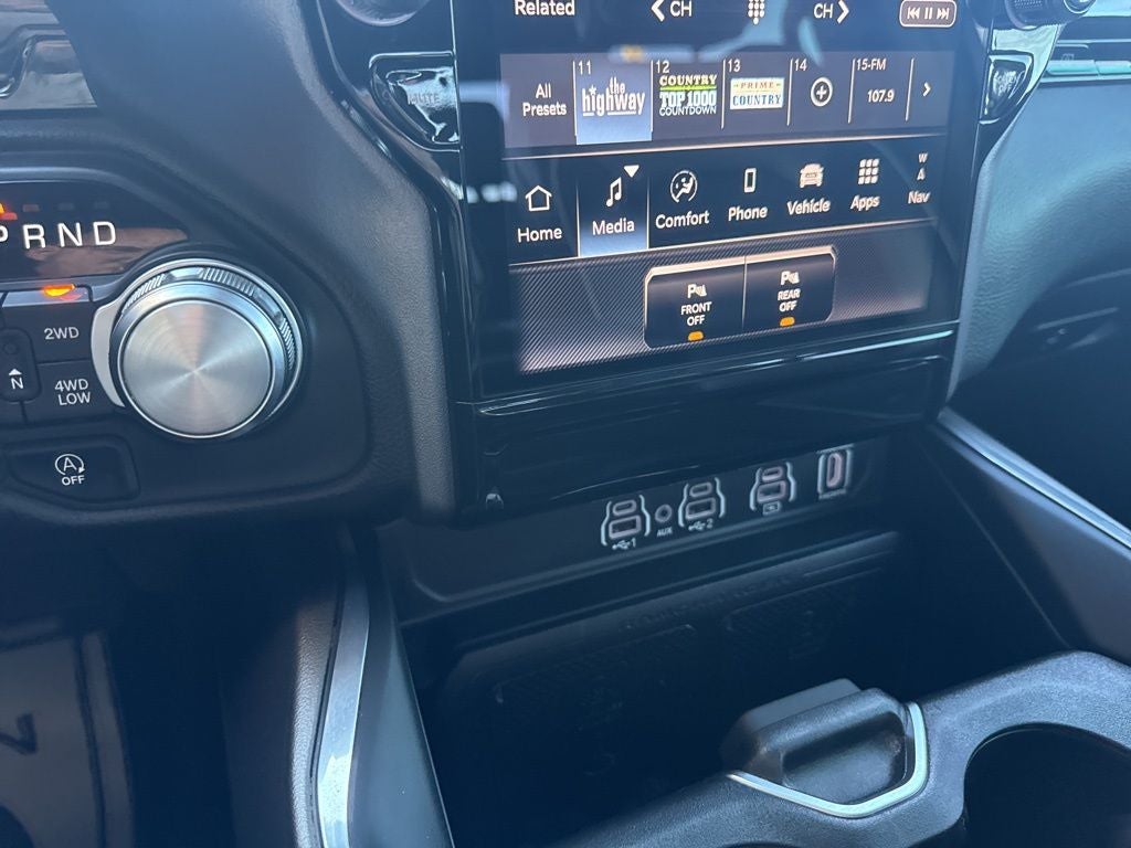 2025 RAM 1500 Laramie Crew Cab 4x4 5'7' Box