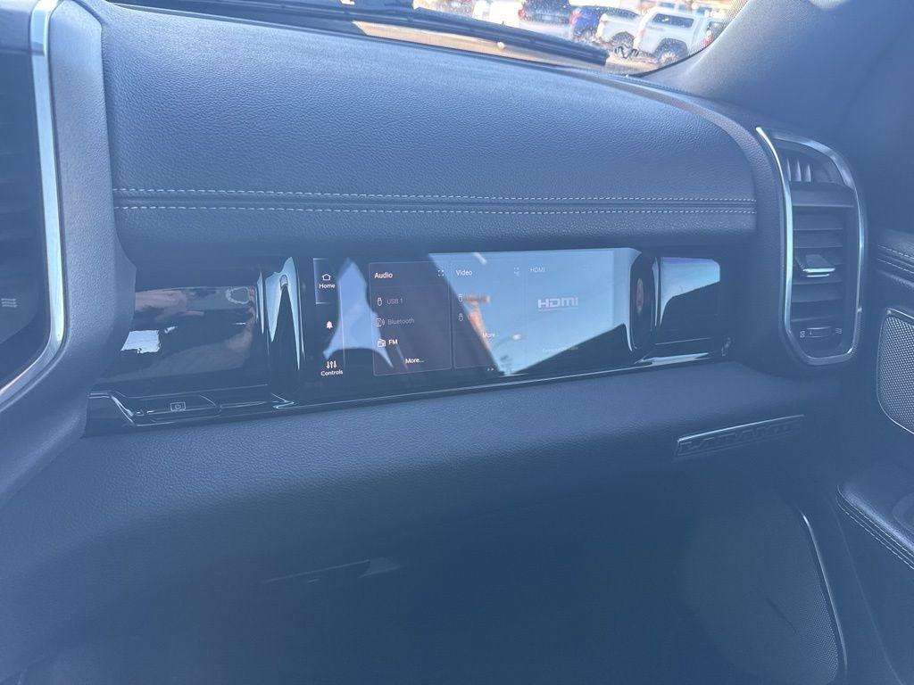 2025 RAM 1500 Laramie Crew Cab 4x4 5'7' Box