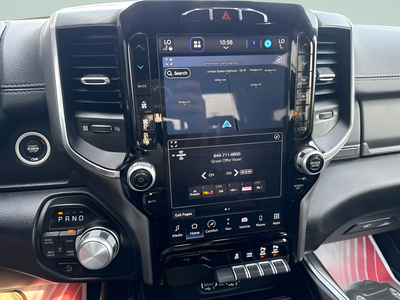 2023 RAM 1500 Laramie Crew Cab 4x4 5'7' Box