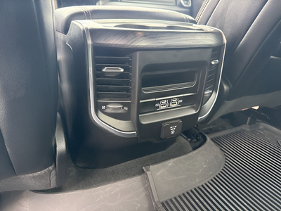 2023 RAM 1500 Laramie Crew Cab 4x4 5'7' Box