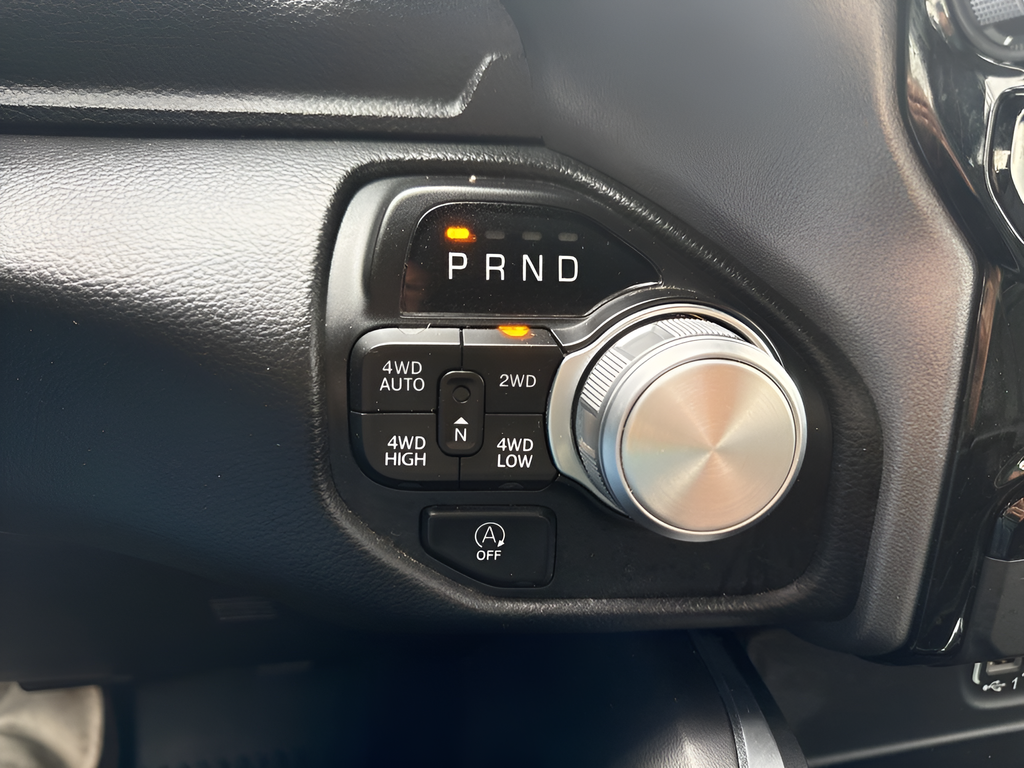 2023 RAM 1500 Laramie Crew Cab 4x4 5'7' Box