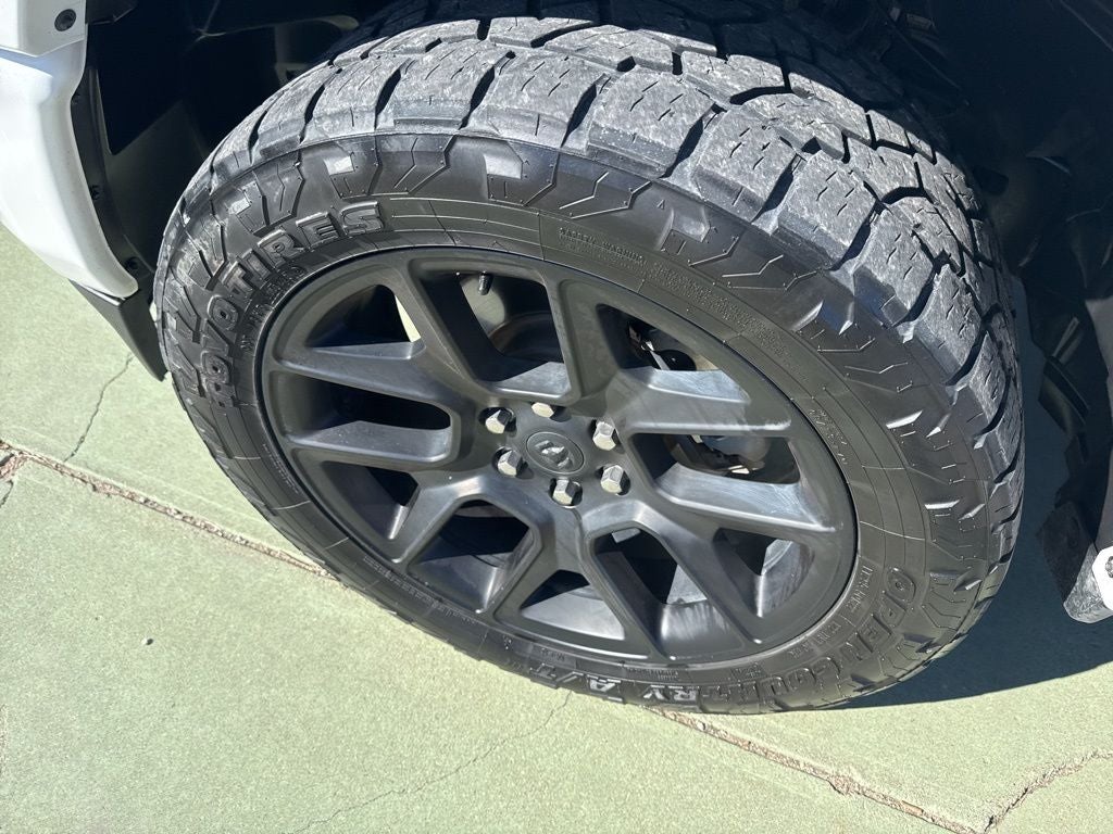 2022 RAM 1500 Laramie Crew Cab 4x4 5'7' Box