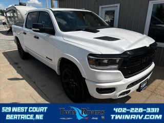 2022 RAM 1500 Laramie Crew Cab 4x4 5'7' Box