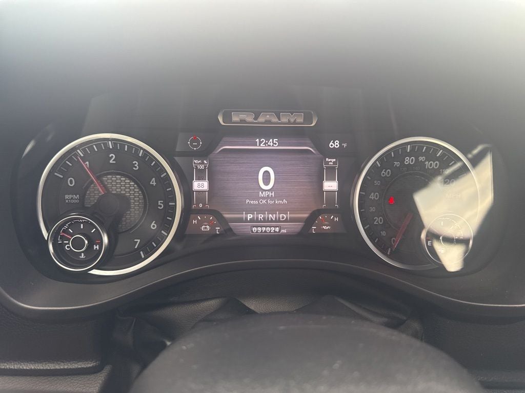 2023 RAM 1500 Laramie Crew Cab 4x4 5'7' Box