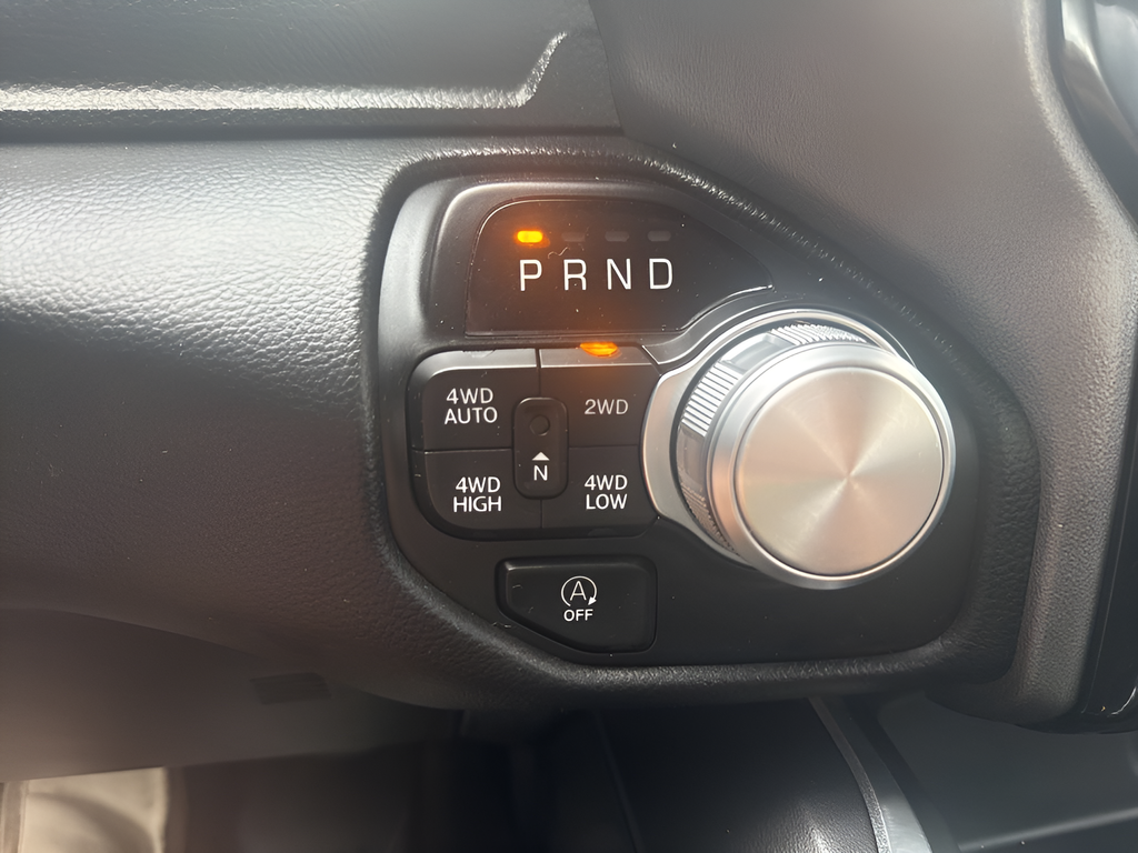 2023 RAM 1500 Laramie Crew Cab 4x4 5'7' Box