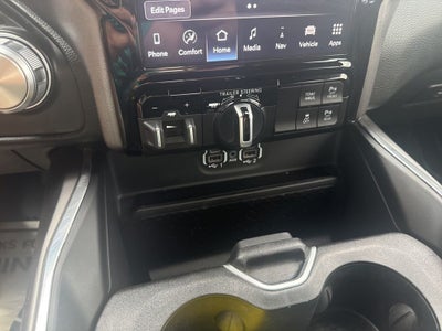 2023 RAM 1500 Laramie Crew Cab 4x4 5'7' Box