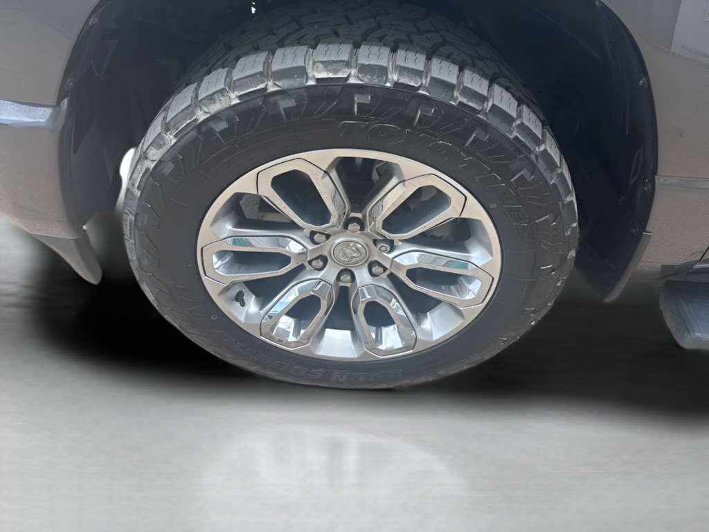 2023 RAM 1500 Laramie Crew Cab 4x4 5'7' Box