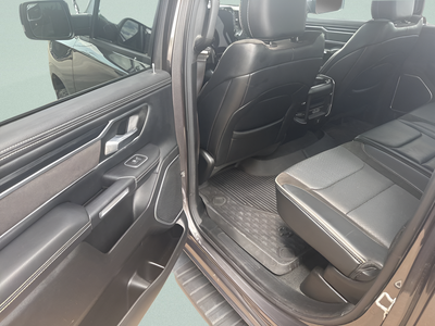 2023 RAM 1500 Laramie Crew Cab 4x4 5'7' Box
