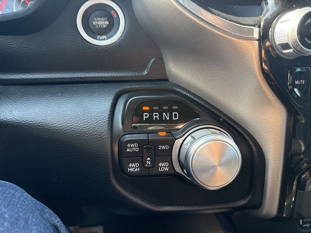 2021 RAM 1500 Laramie Crew Cab 4x4 5'7' Box