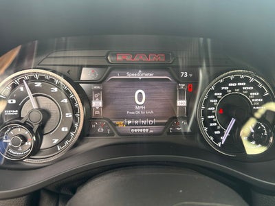 2022 RAM 1500 Laramie Crew Cab 4x4 5'7' Box