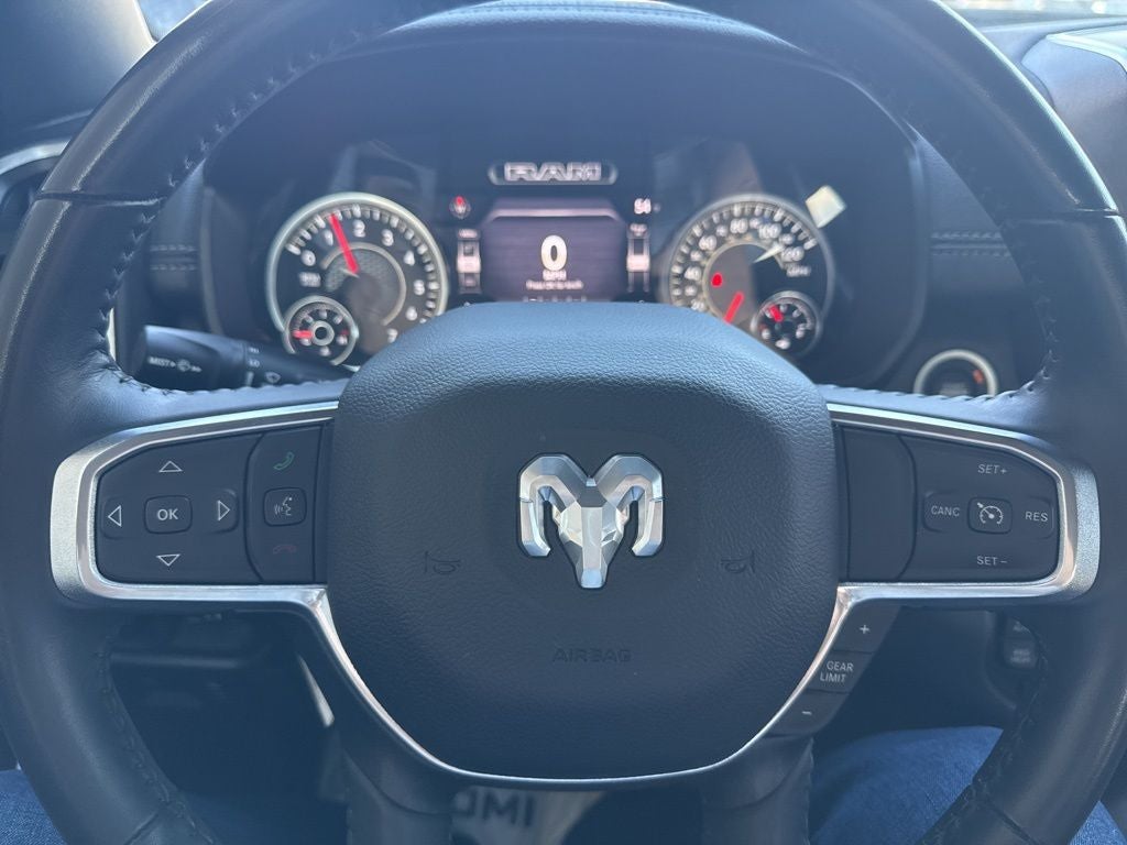 2023 RAM 1500 Laramie Crew Cab 4x4 5'7' Box