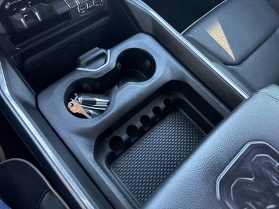 2023 RAM 1500 Laramie Crew Cab 4x4 5'7' Box