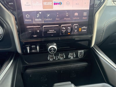 2025 RAM 1500 Tungsten Crew Cab 4x4 5'7' Box