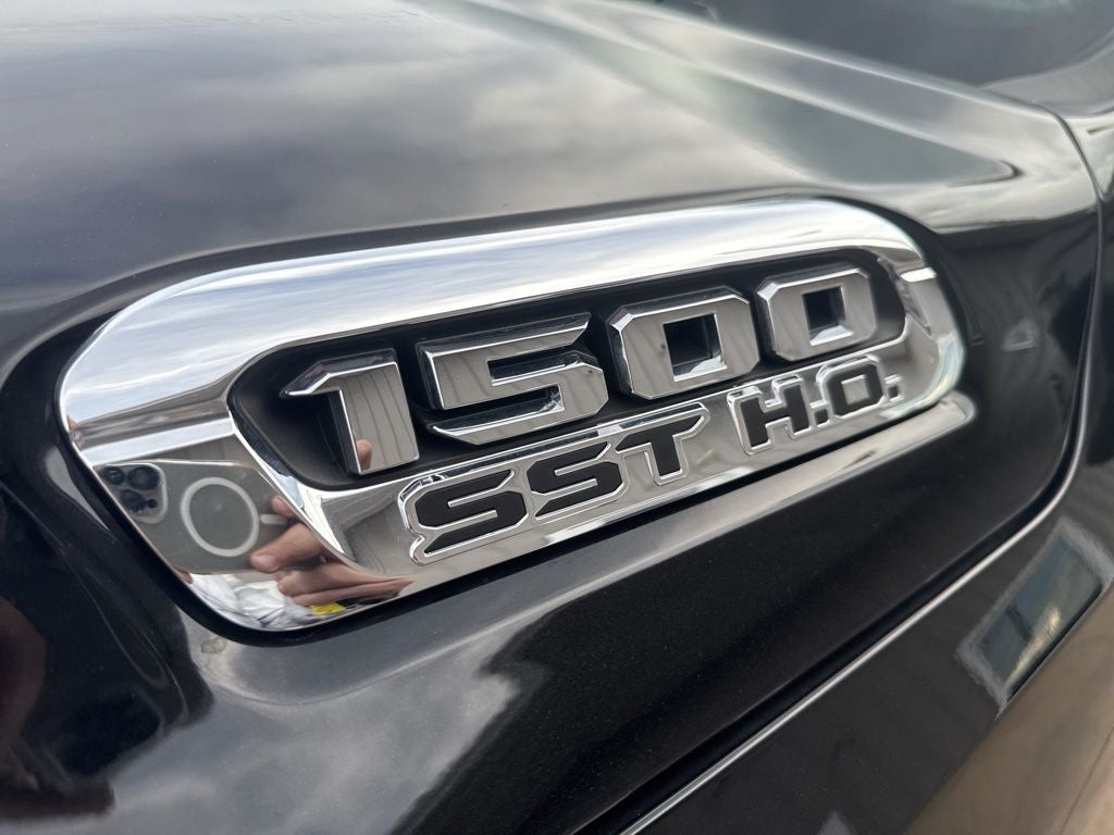 2025 RAM 1500 Tungsten Crew Cab 4x4 5'7' Box