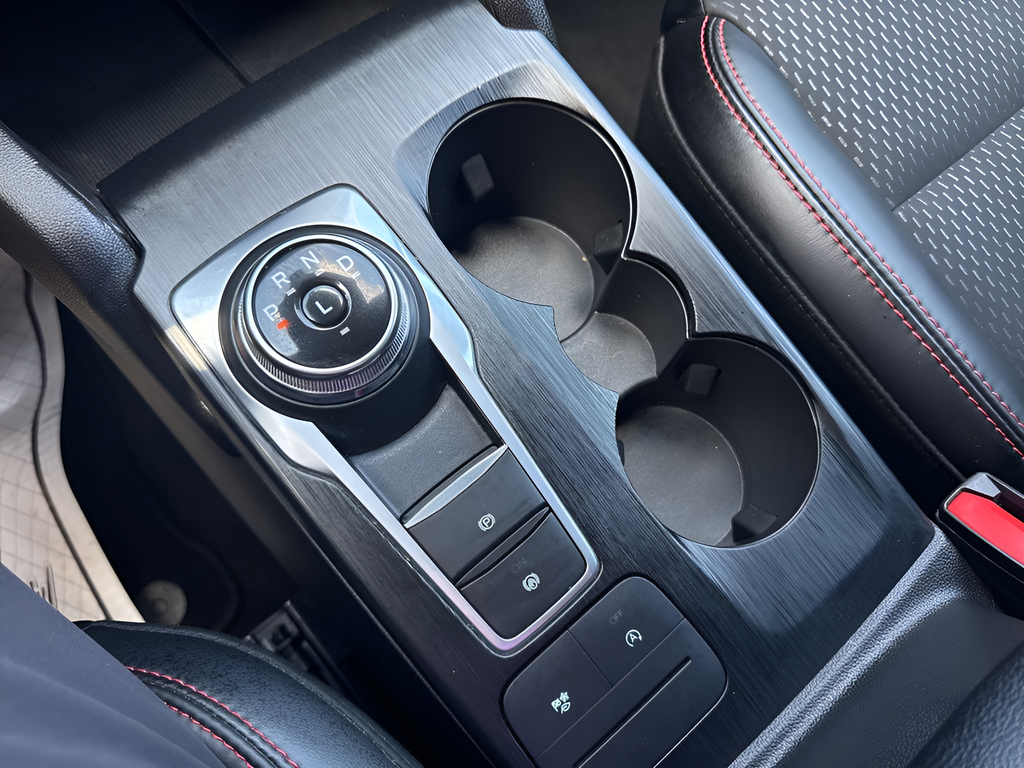 2025 Ford Escape ST-Line Select - Photo 21