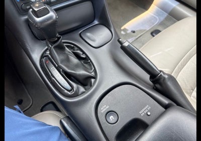 2004 Chevrolet Corvette Base