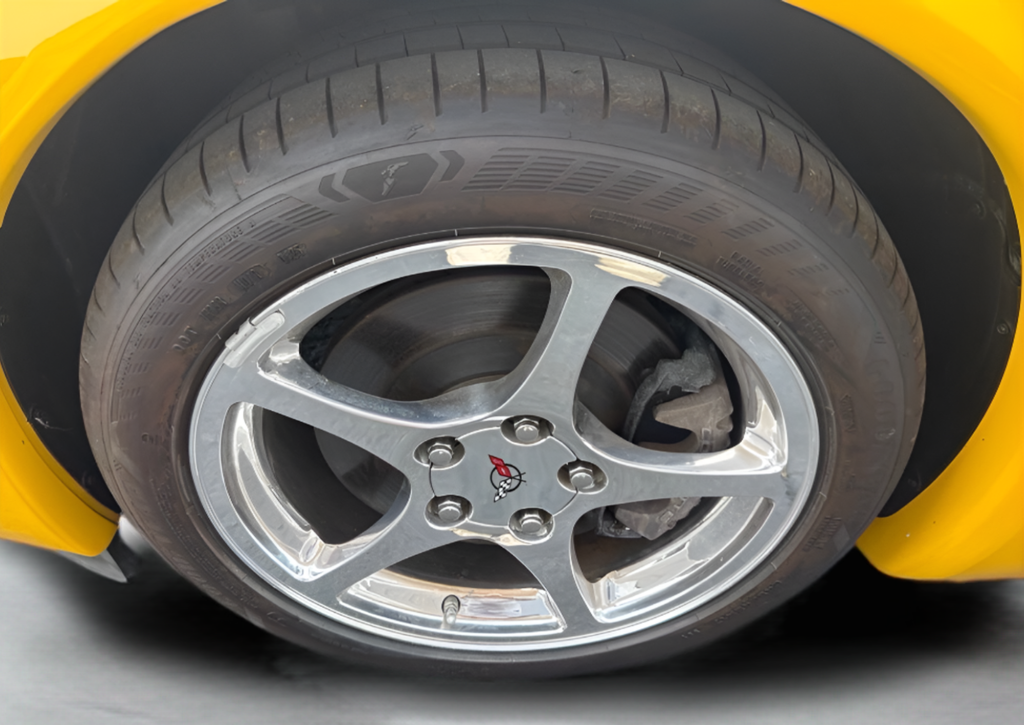 2004 Chevrolet Corvette Base