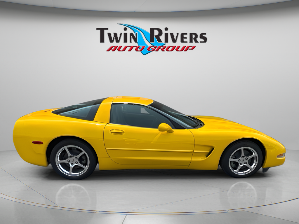 2004 Chevrolet Corvette Base
