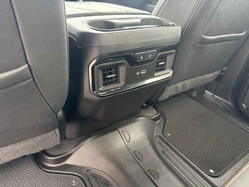 2025 GMC Sierra 2500HD 4WD Crew Cab Standard Bed AT4