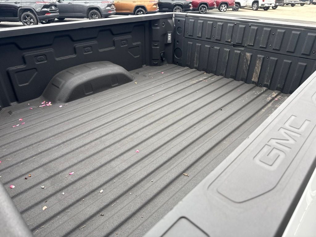 2025 GMC Sierra 2500HD 4WD Crew Cab Standard Bed AT4
