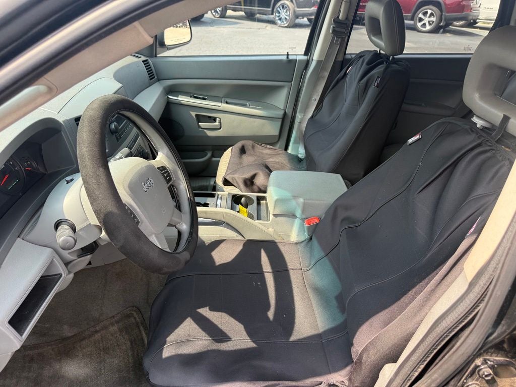2005 Jeep Grand Cherokee Laredo