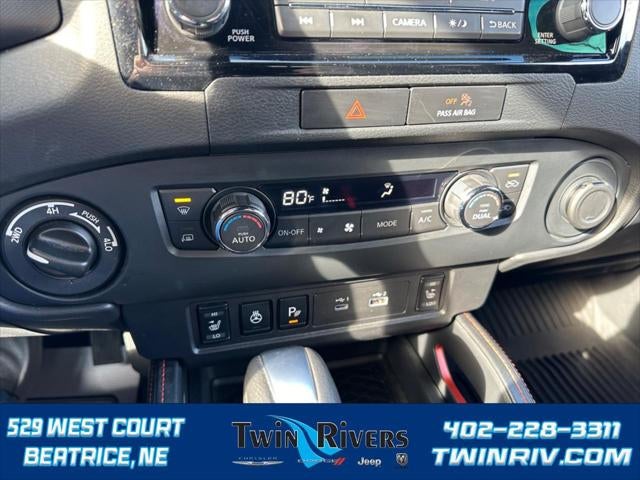 2022 Nissan Frontier Crew Cab PRO-4X 4x4