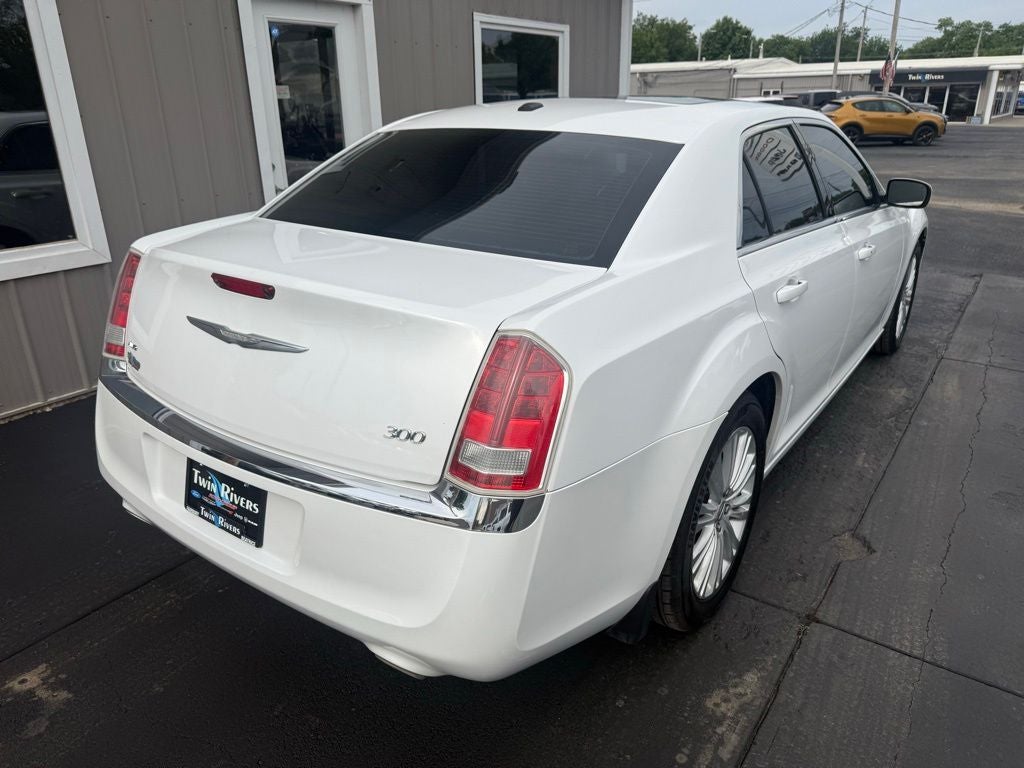 2013 Chrysler 300 Motown