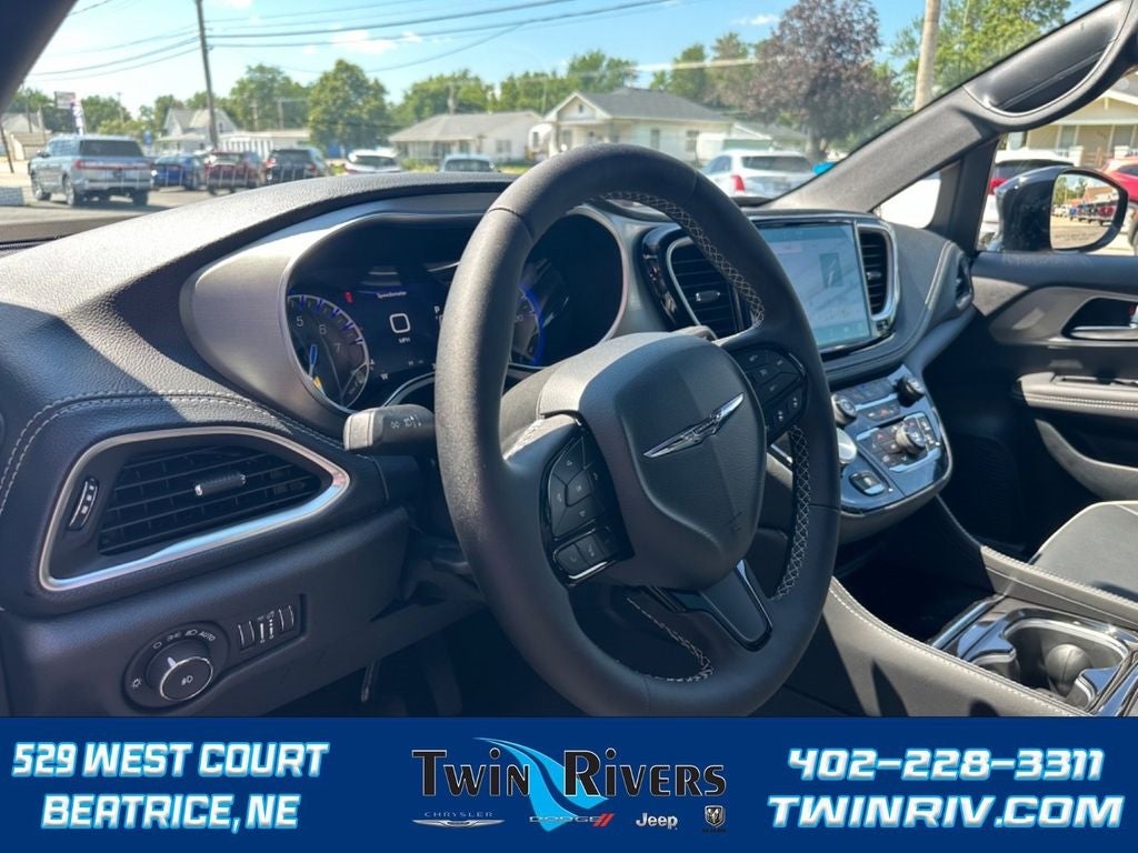 2024 Chrysler Pacifica PACIFICA LIMITED