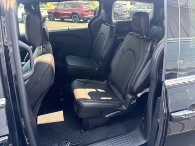2026 Chrysler Pacifica PACIFICA SELECT AWD