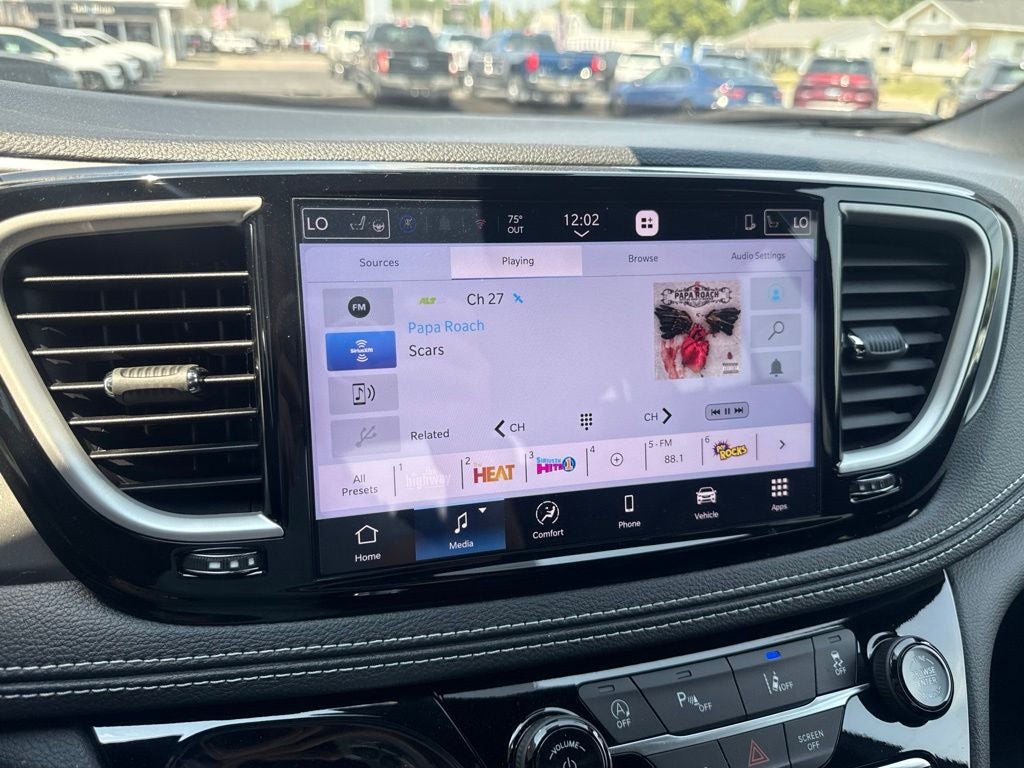 2026 Chrysler Pacifica PACIFICA SELECT AWD