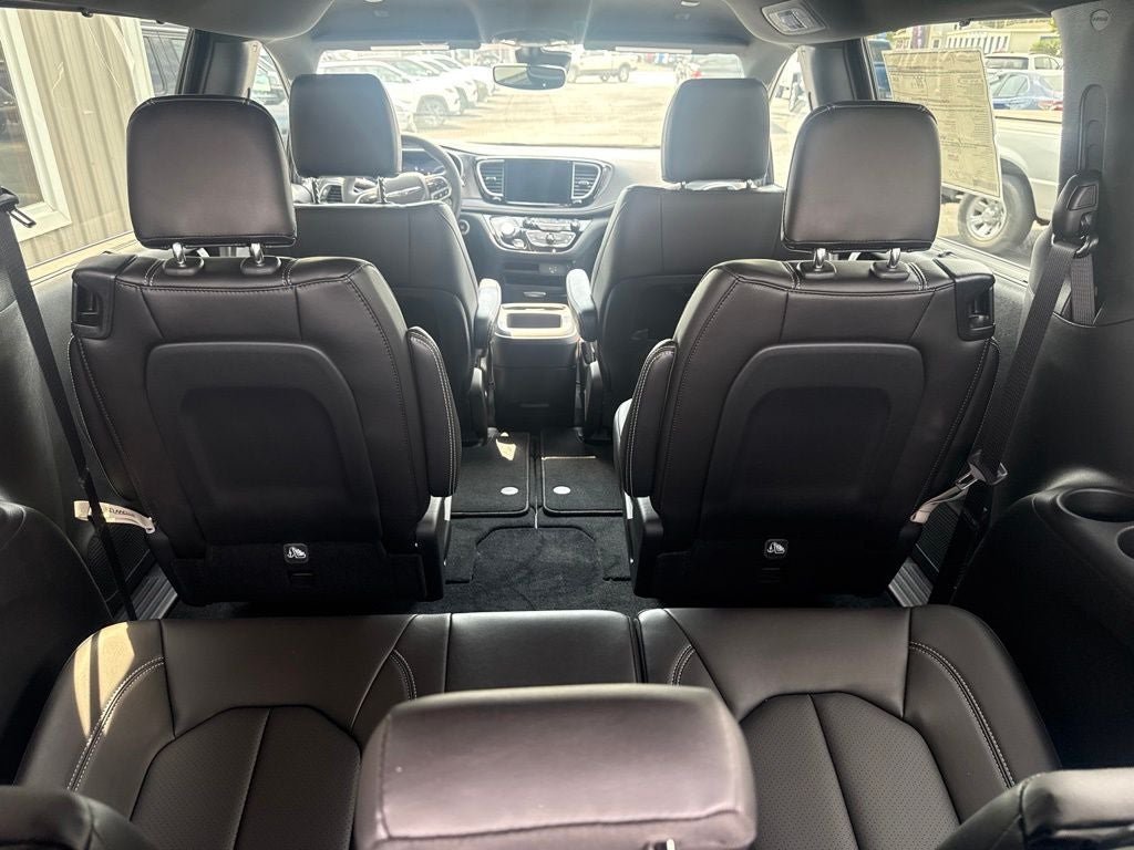 2026 Chrysler Pacifica PACIFICA SELECT AWD