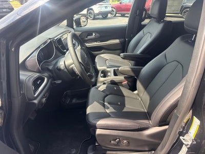 2026 Chrysler Pacifica PACIFICA SELECT AWD