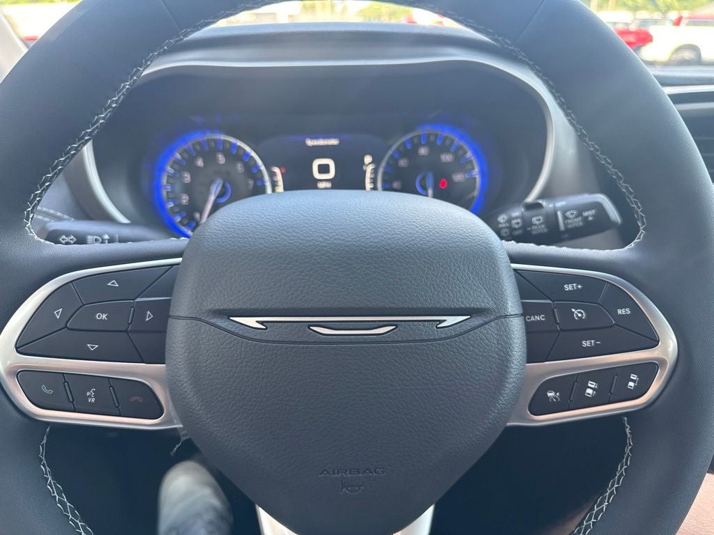 2027 Chrysler Pacifica PACIFICA SELECT AWD