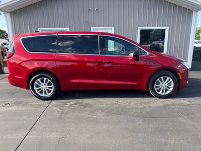 2027 Chrysler Pacifica PACIFICA SELECT AWD