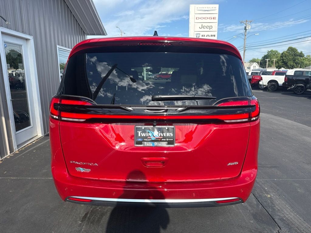 2027 Chrysler Pacifica PACIFICA SELECT AWD