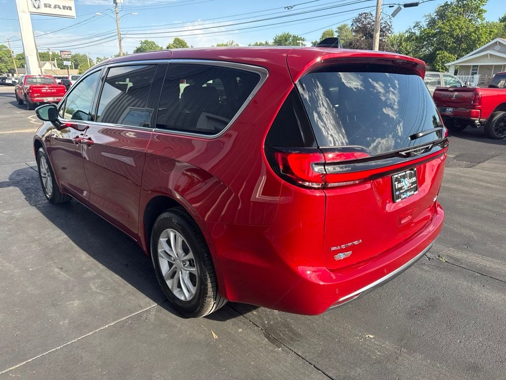 2027 Chrysler Pacifica PACIFICA SELECT AWD
