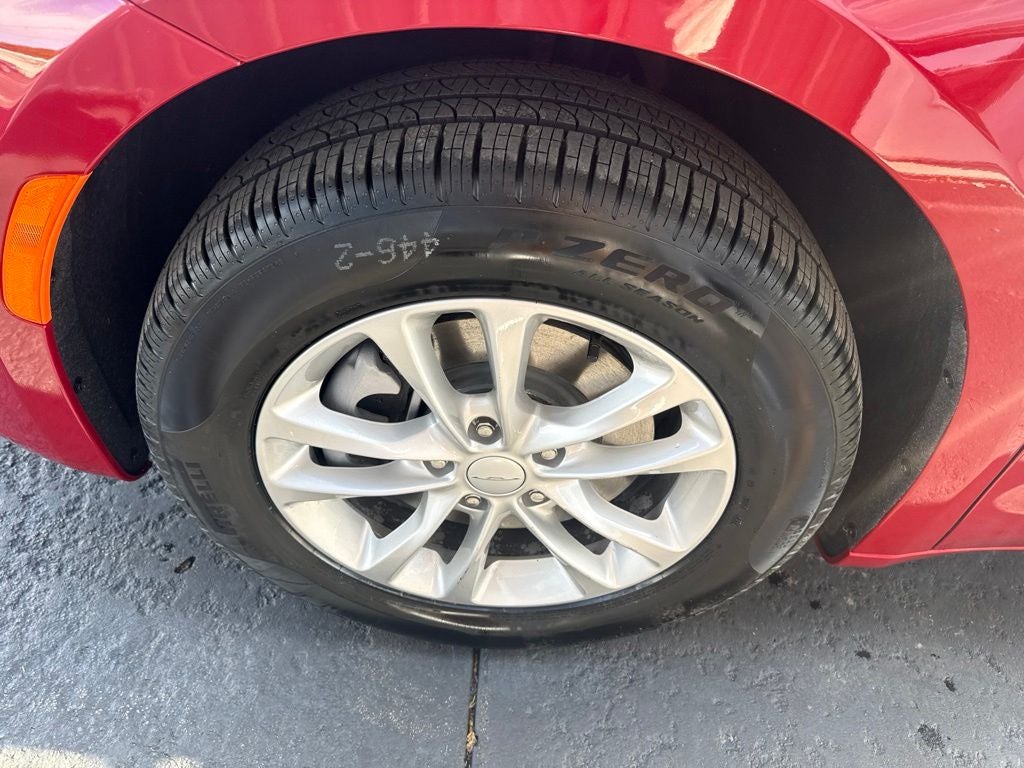 2027 Chrysler Pacifica PACIFICA SELECT AWD