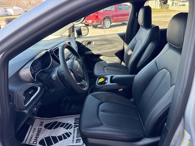 2026 Chrysler Pacifica PACIFICA SELECT AWD