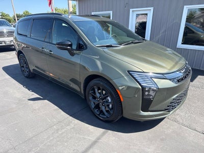 2027 Chrysler Pacifica PACIFICA LIMITED AWD