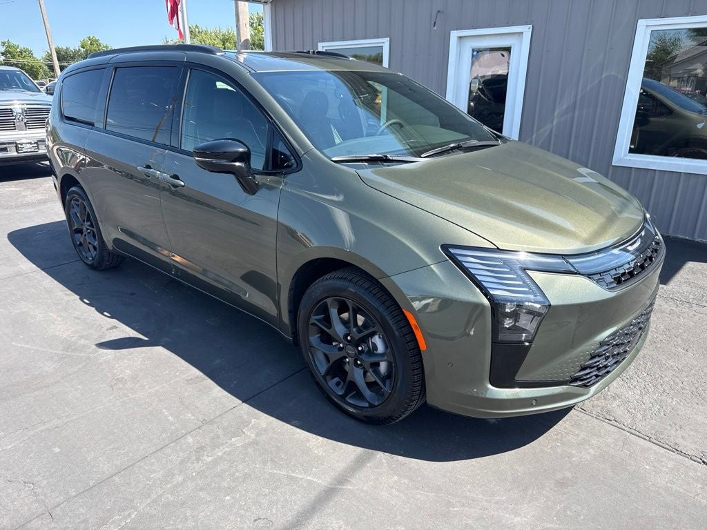 2027 Chrysler Pacifica PACIFICA LIMITED AWD
