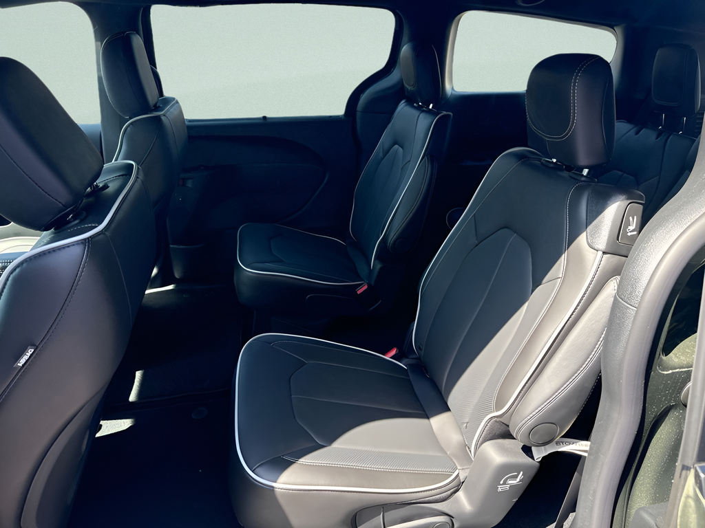 2027 Chrysler Pacifica PACIFICA LIMITED AWD