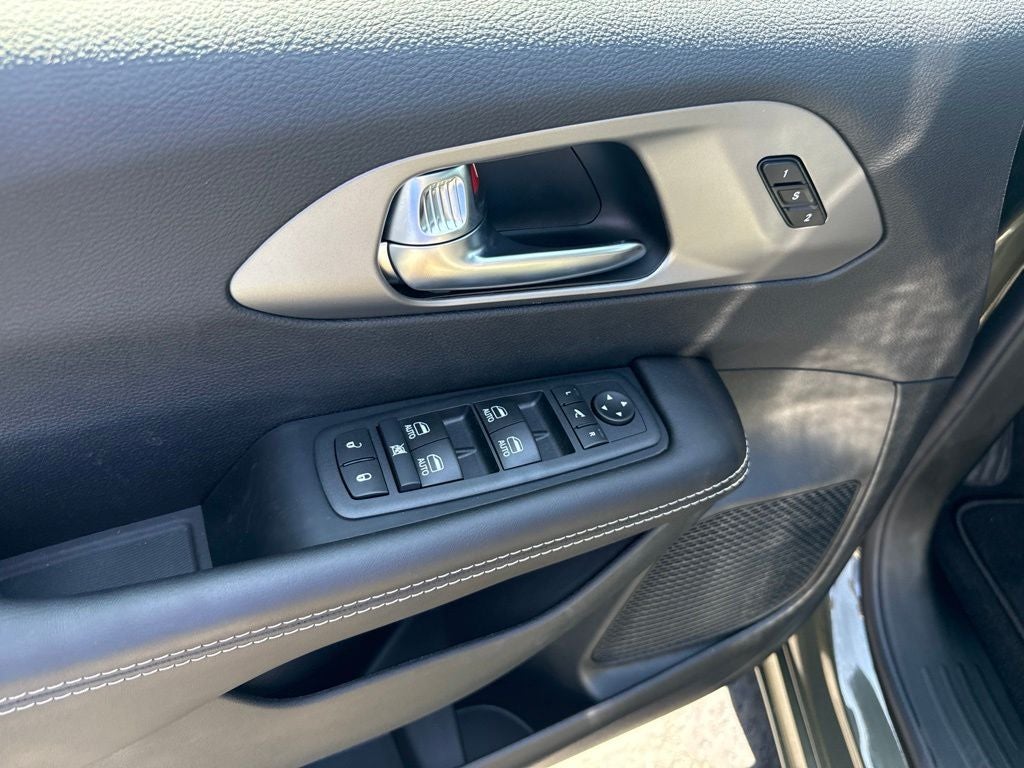 2027 Chrysler Pacifica PACIFICA LIMITED AWD