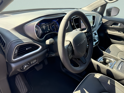 2027 Chrysler Pacifica PACIFICA LIMITED AWD