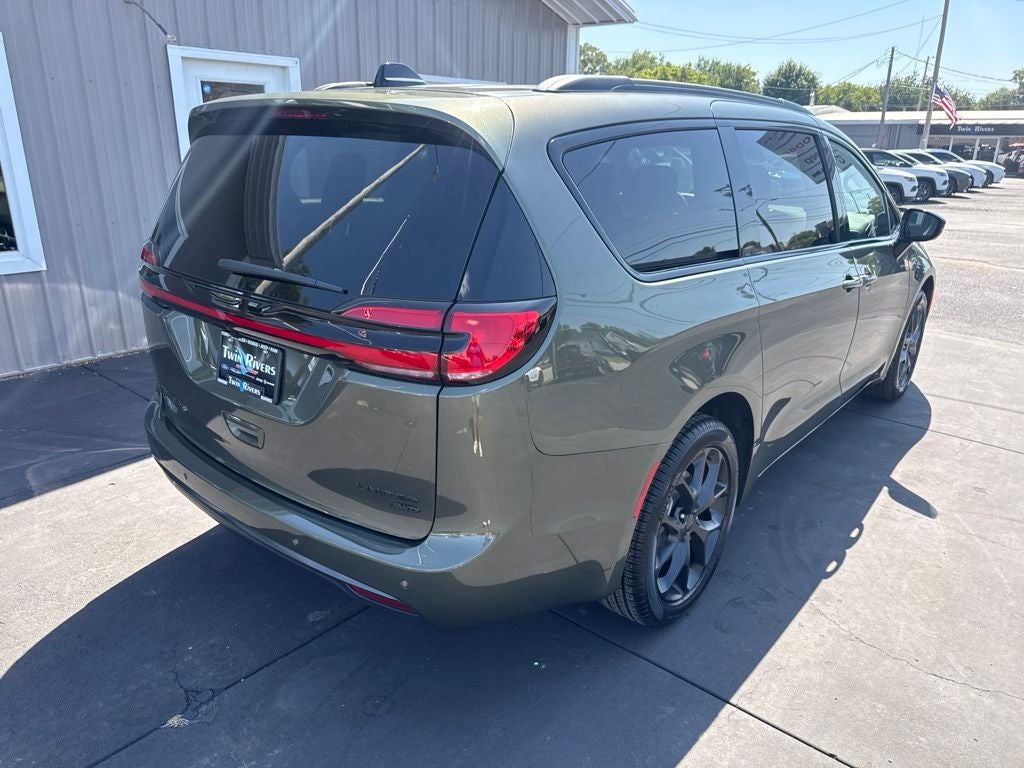 2027 Chrysler Pacifica PACIFICA LIMITED AWD