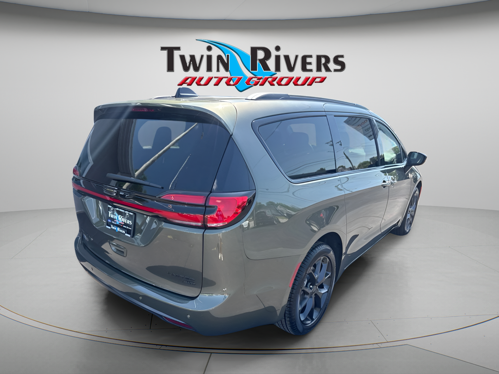 2027 Chrysler Pacifica PACIFICA LIMITED AWD