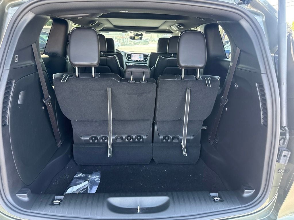 2027 Chrysler Pacifica PACIFICA LIMITED AWD