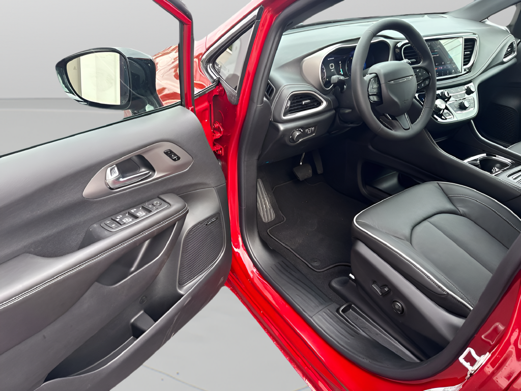 2027 Chrysler Pacifica PACIFICA LIMITED AWD